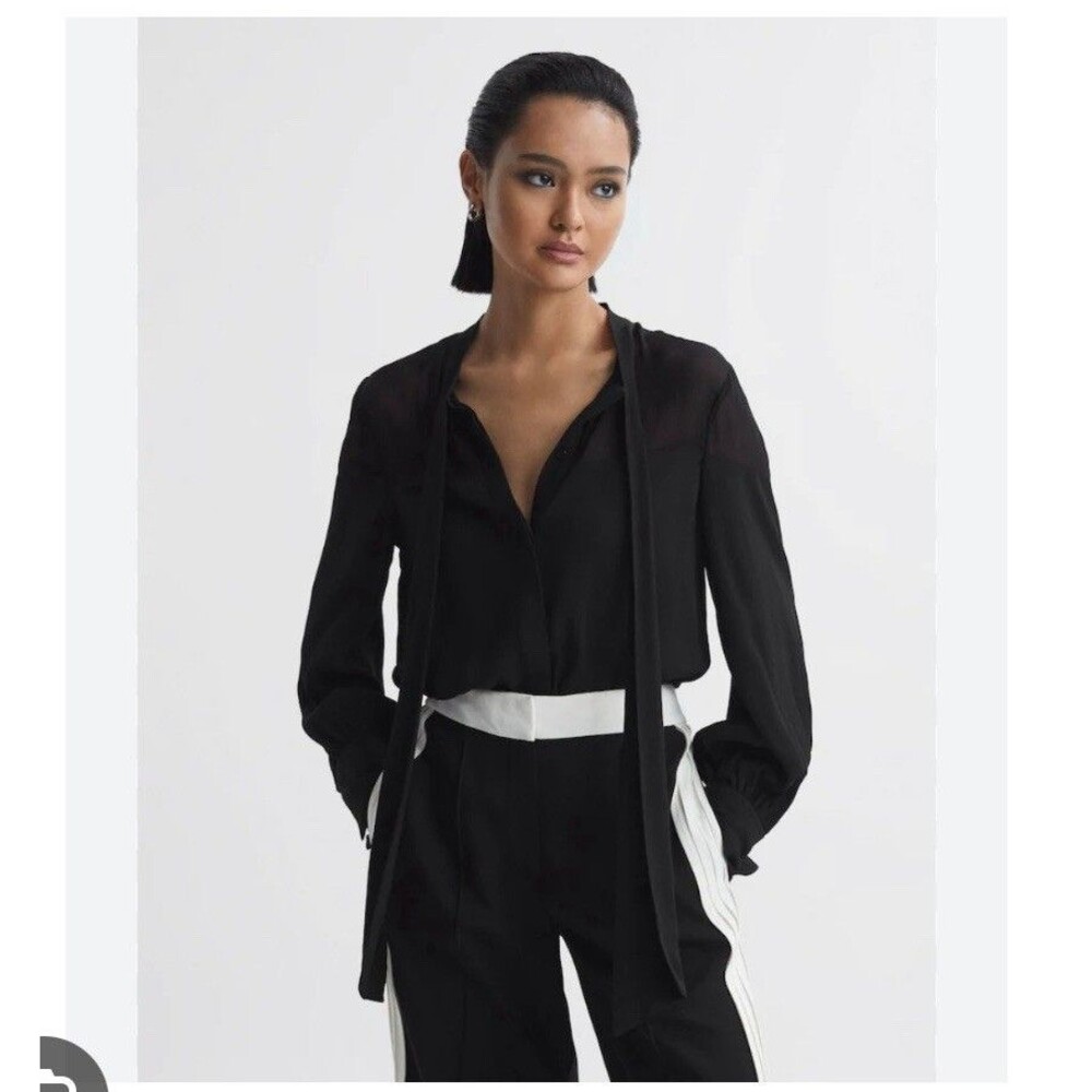 Reiss Arina tie neck Sheer Shoulders Double Cuff blouse size 4 Black